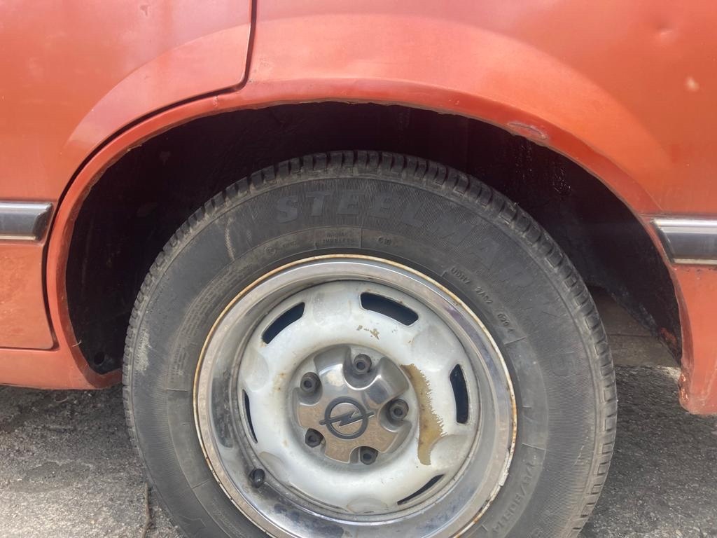 Opel Commodore 2.5 S 6válec 1979 - 9