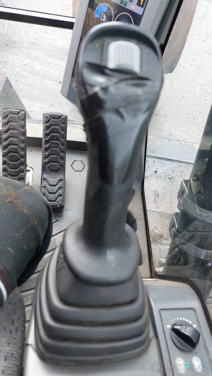 Kolové rýpadlo CATERPILLAR M 314 F, 2016 - 9