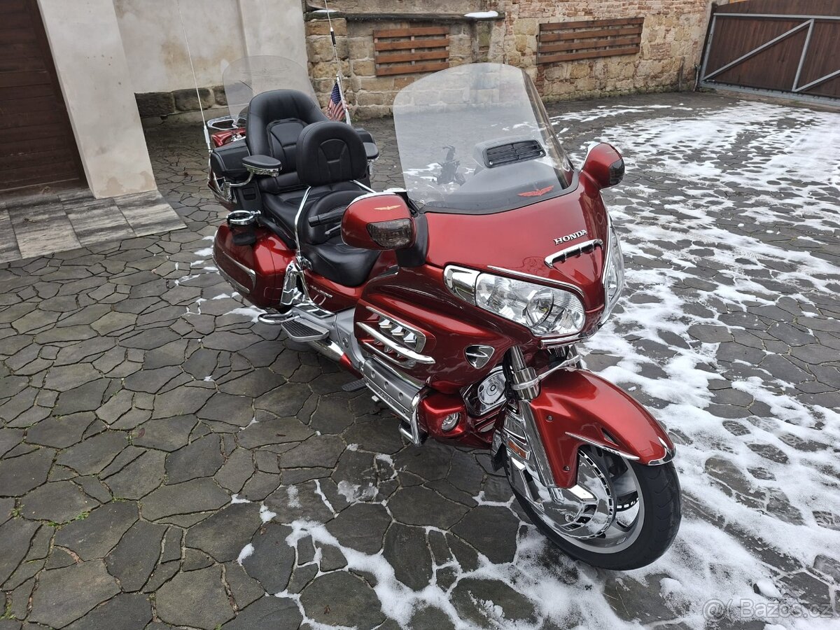 Honda GL 1800 GoldWing, r.v. 2008, původ CZ, nehavarované - 9