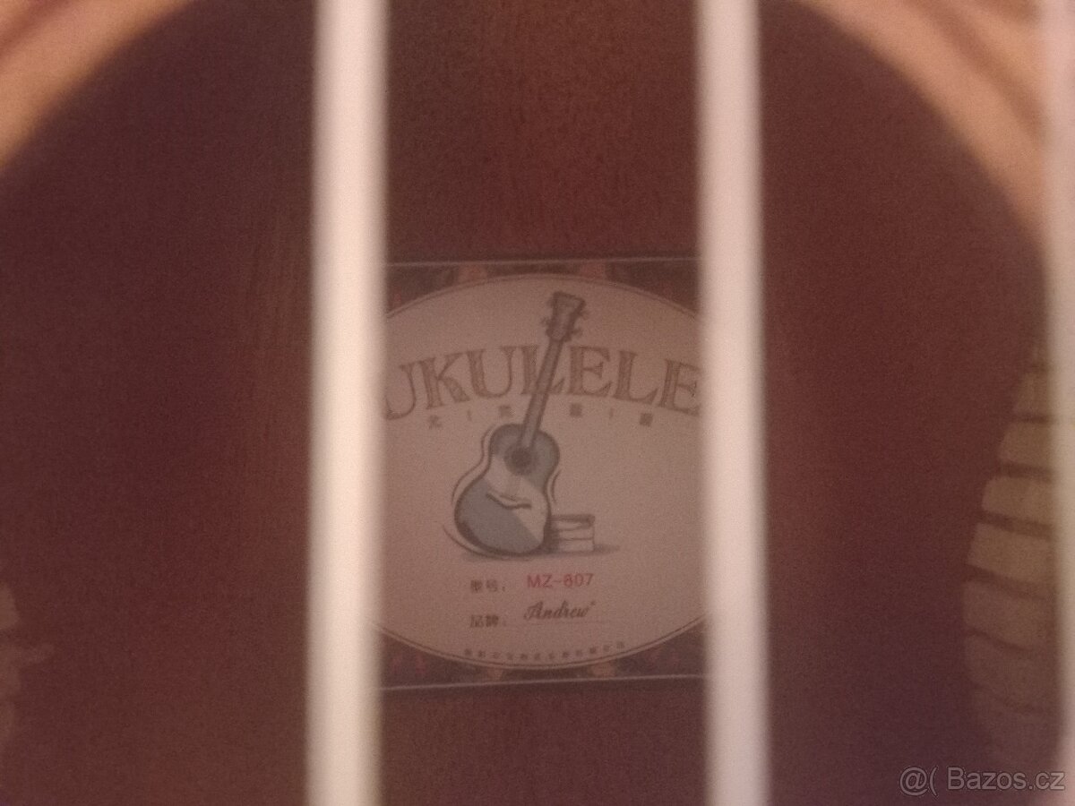 Koncertní ukulele - 9