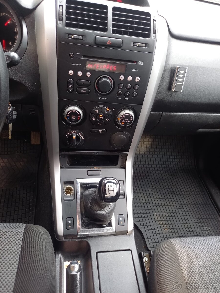 Suzuki Grand Vitara, 4x4, 1.9, DDiS, 3DR, typ: JT - 9