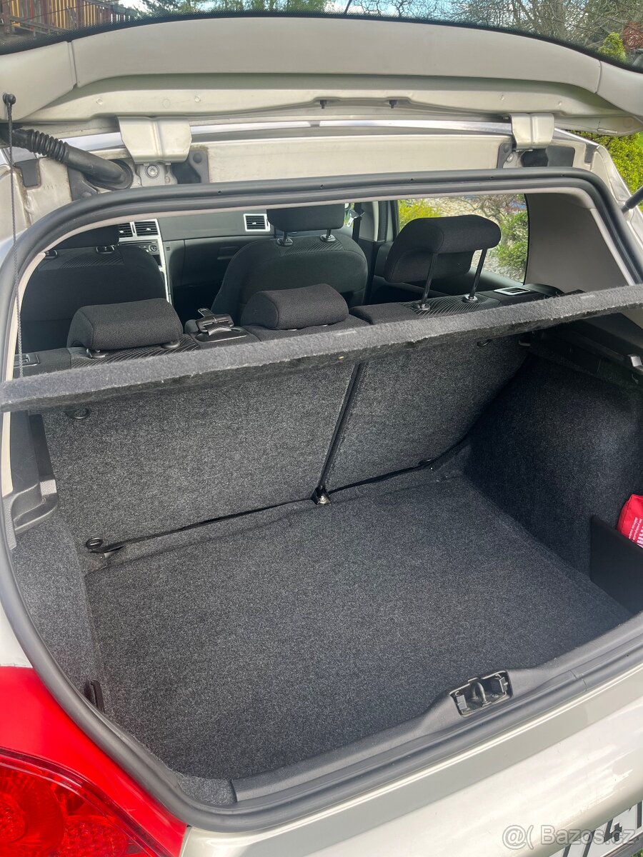 Peugeot 307, 1.4, 65 kW - 9