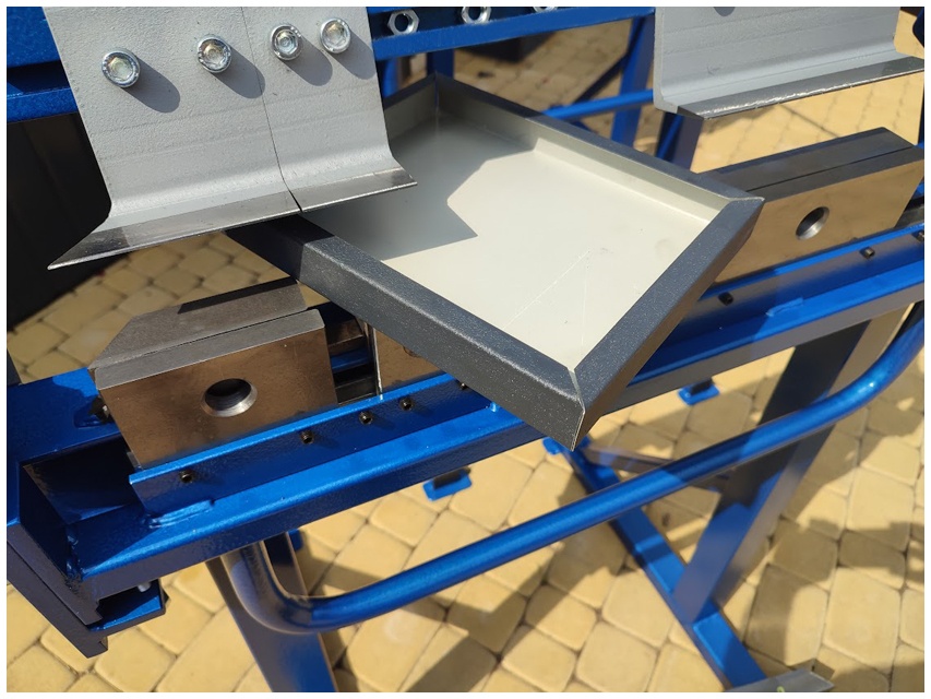 Ohýbačka plechu segmentova - 1250mm /0,8mm - 9