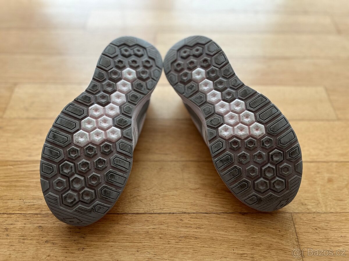 Dívčí boty vel. 36 - 9