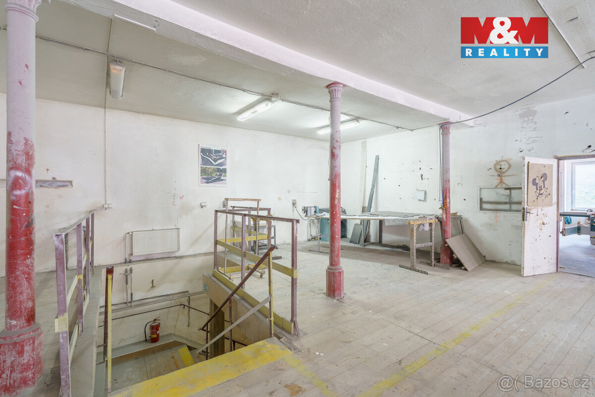 Prodej výrobního objektu, 2100 m², K. Vary, ul. Sokolovská - 9