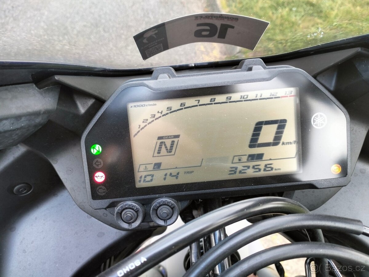Yamaha YZF-R3 - 9