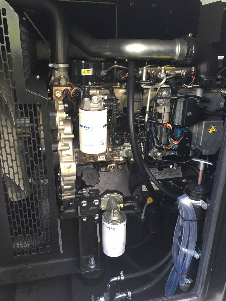 Dieselový generátor 80 KVA - Perkins - 9