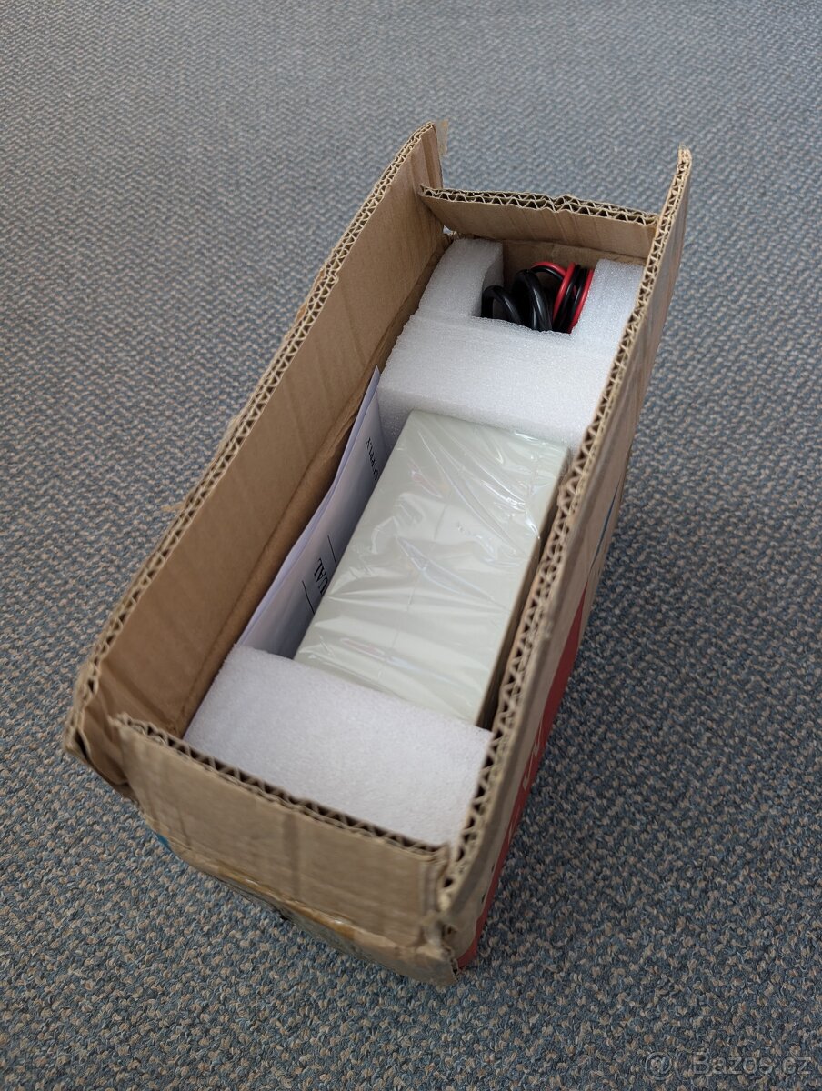 Laboratorní regulovaný zdroj 30V/10A - 9