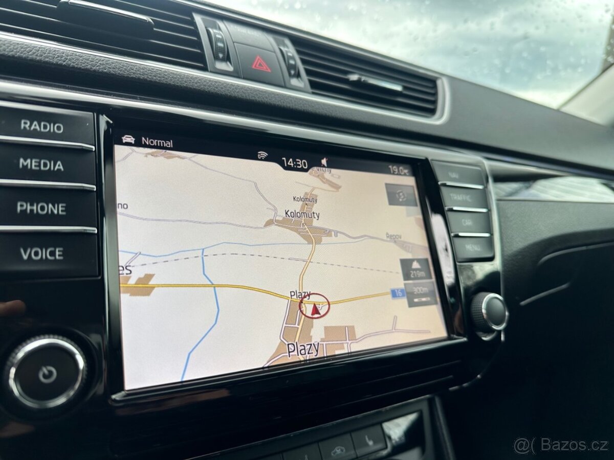 Škoda Superb 2.0TDi LAURIN KLEMENT - 9