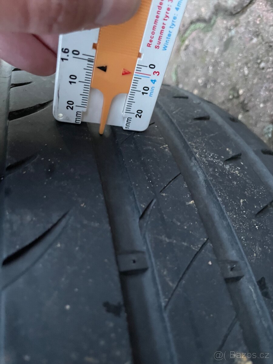 VW kola Springfield stříbrné R18, letními eu 255/45 Multivan - 9