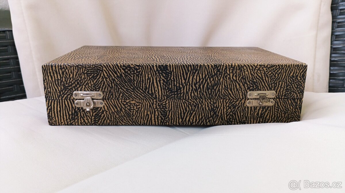 Prvorepublikový set s perletí - 9