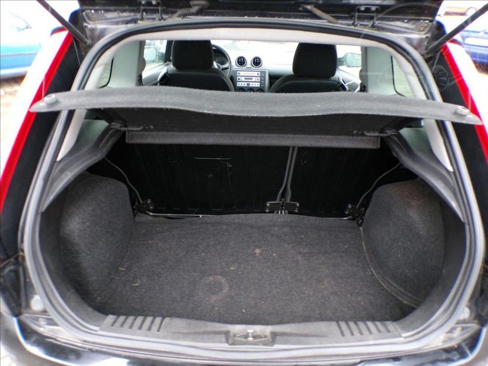 Ford Fiesta 1,3 i KLIMA - 9