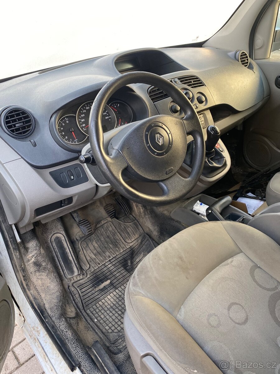 Renault Kangoo 1.5 DCI rok 2011 - 9