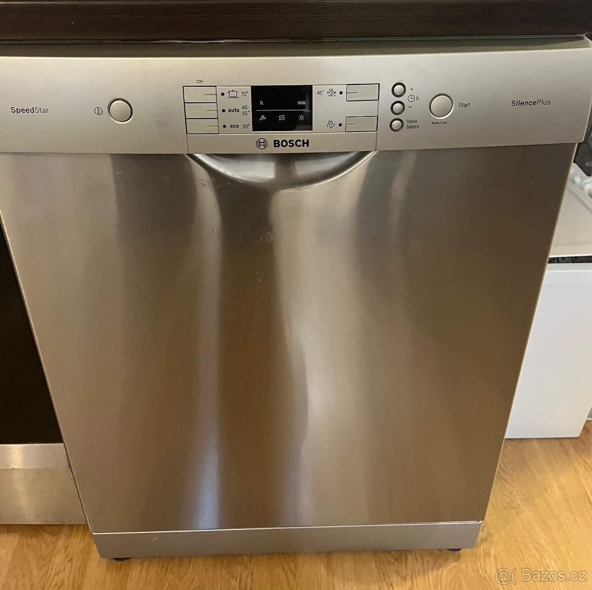 Kuchyňská linka včetně spotřebičů - 9