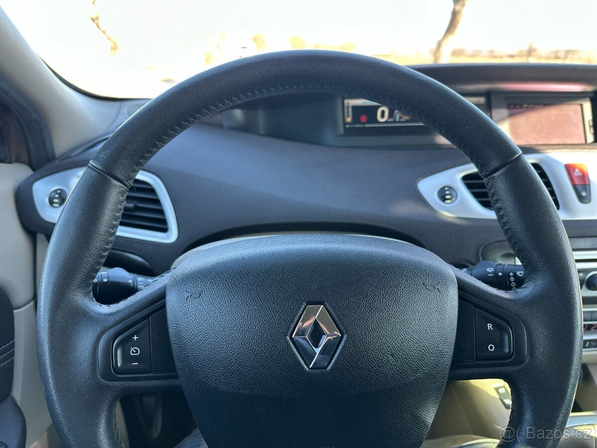 Renault Scenic 1.4 benzín - 9