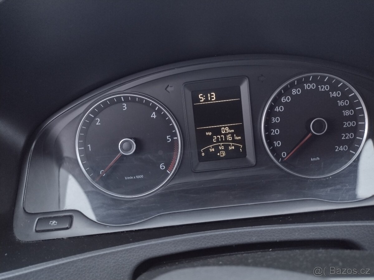 Volkswagen Transporter T5 2.0TDI - 9