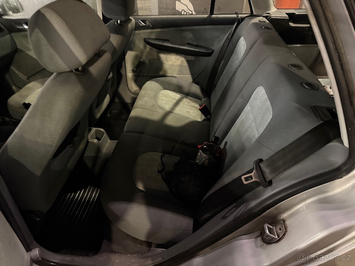 Škoda Fabia 1.4 MPI – 170 000 km – pěkný stav - 9