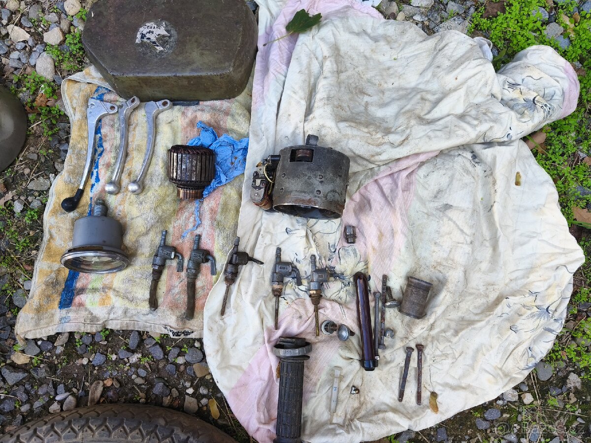 Motorky ČZ 175 typ 477 - 9