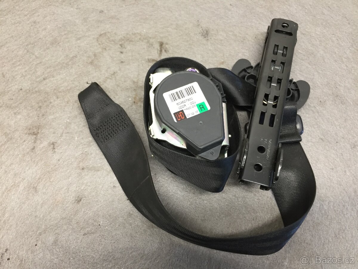 VW GOLF 5 COUPE 2003-2008 - PŘEDNÍ PÁSY - 9