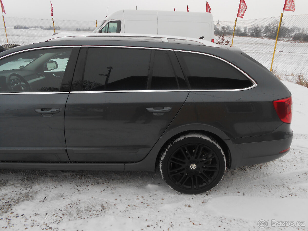 Škoda Superb 2.0 TDi 4x4 125Kw Scout - 9