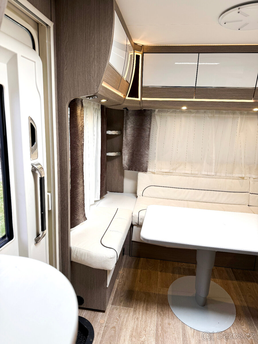 Luxusní karavan Dethleffs Titanium - 9