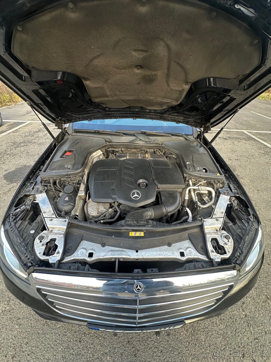 Mercedes E W213 - 9