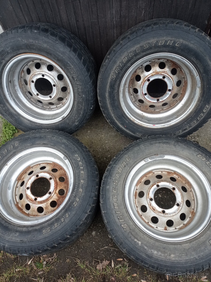 Disky Mangels 5x139,7 ET-25 - 9