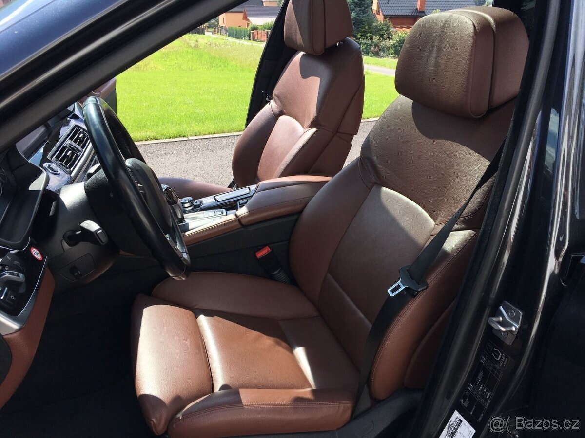 BMW 530d Touring F11 180kW M-packet 2010/11 plna vybava - 9