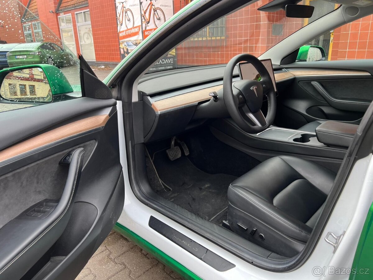 Tesla Model 3 Long Range AWD - 9