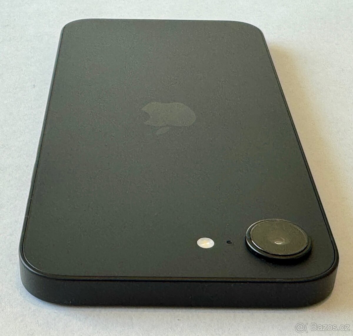 Apple iPhone 16e 256GB Black - 9