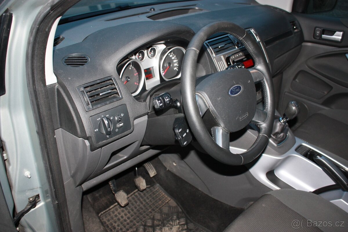 KUGA 4x4 2,0 TDCi 132000 Km - 9