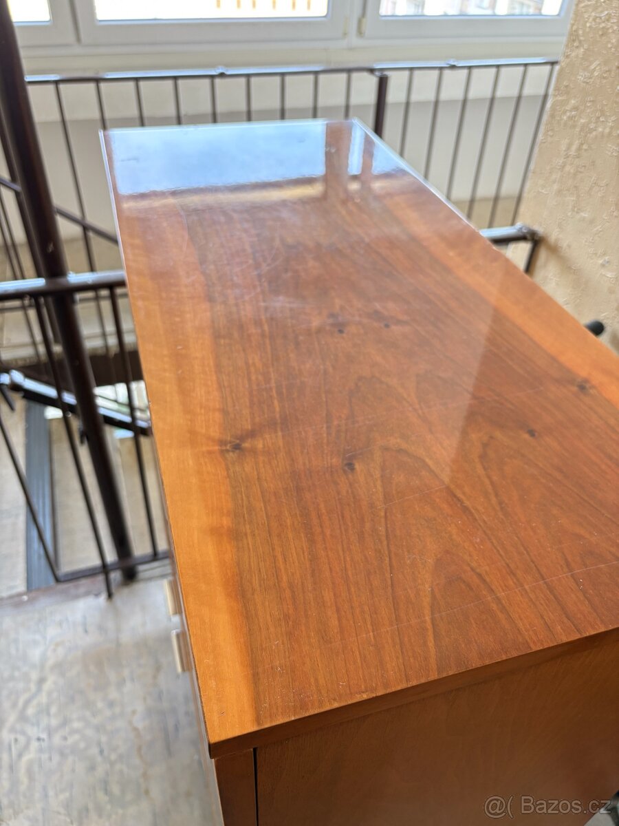 Prodám vzácný retro nábytek rv 1966 - 9