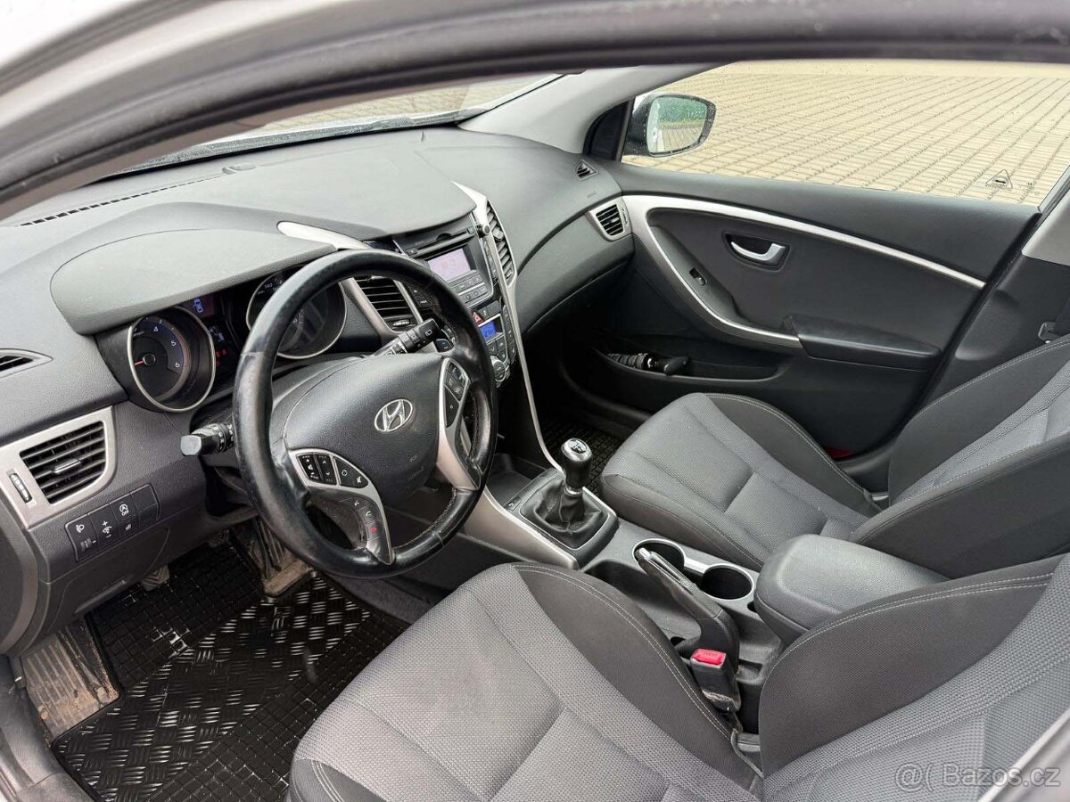 Hyundai i30 / 2016 - 9