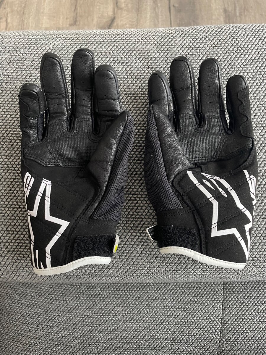 Prodám helmu a rukavice - dámské - 9