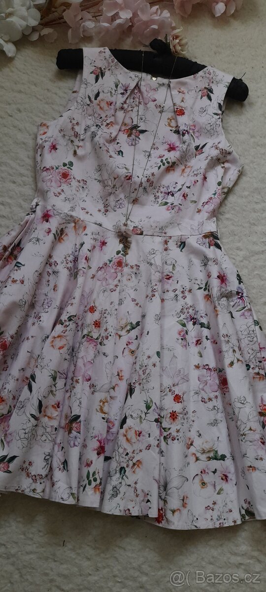 Closet květinové šaty s kapsami - 9