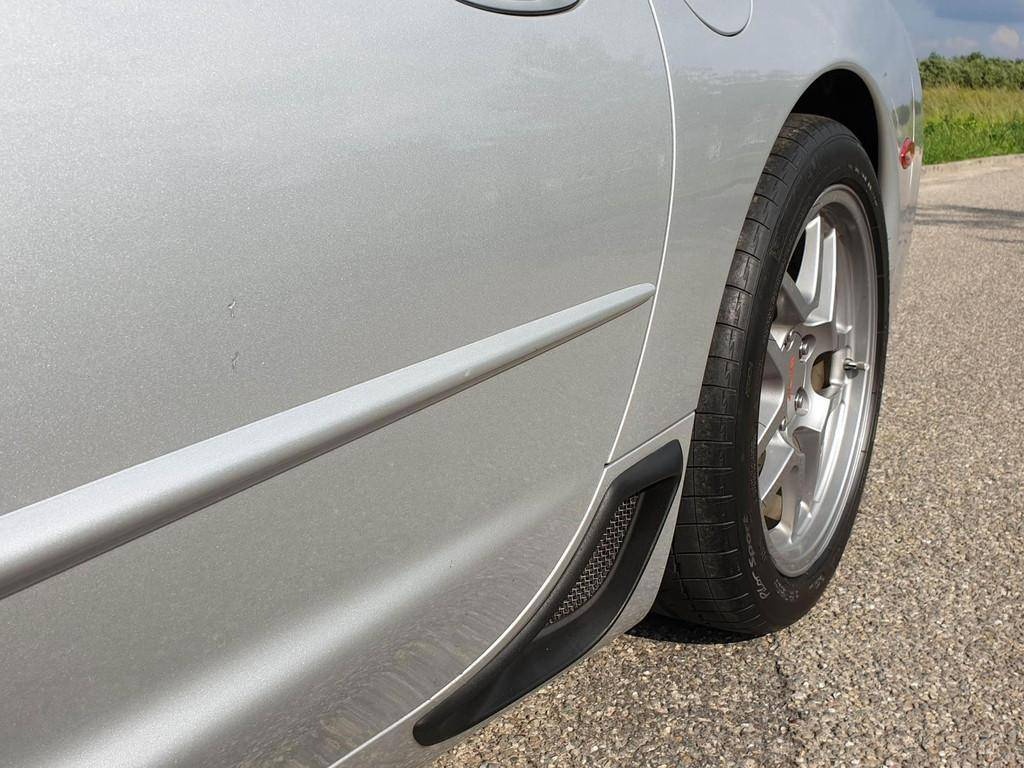 Chevrolet Corvette C5 Z06 z roku 2003 - 9