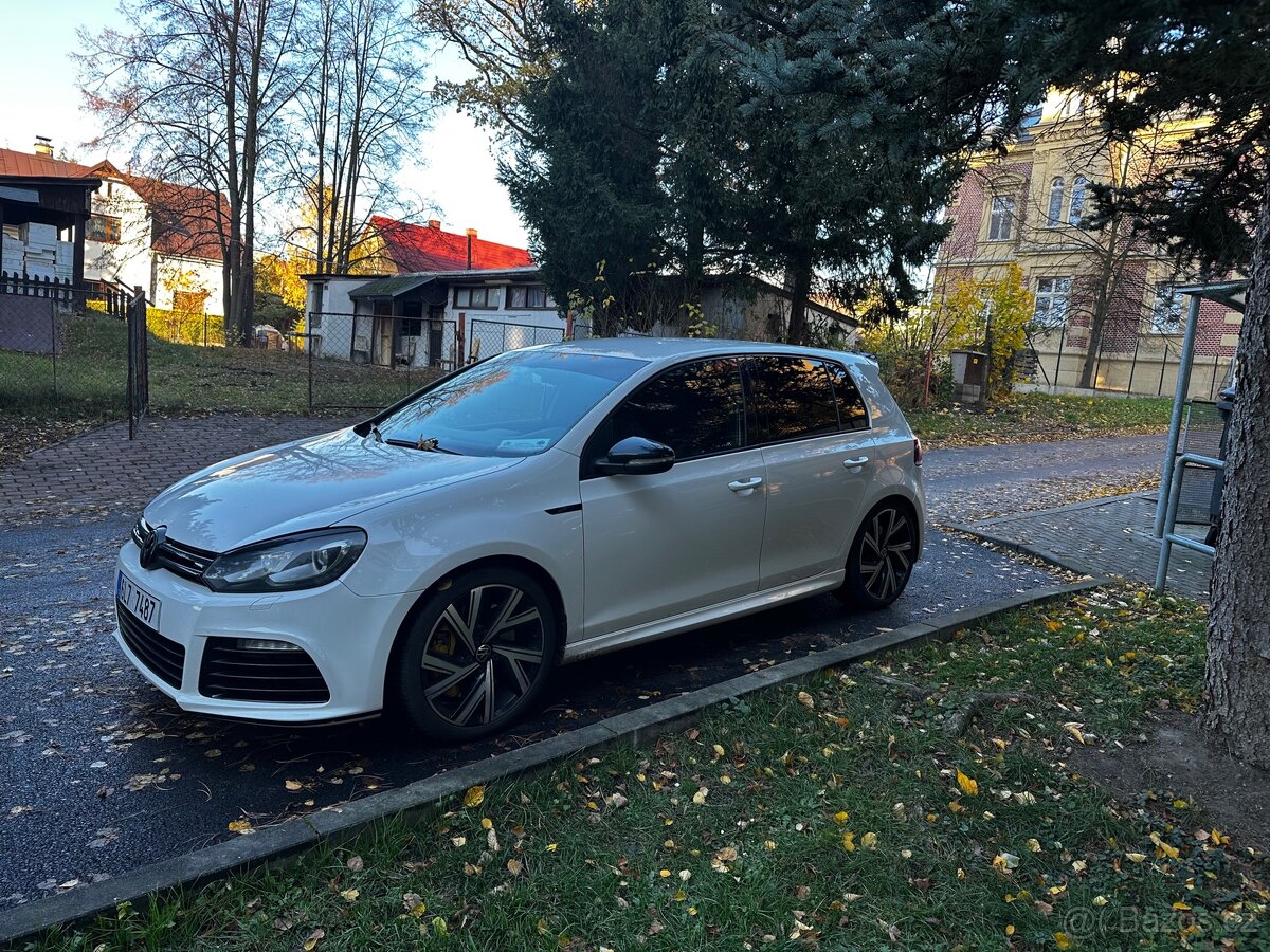 Volkswagen Golf R 2.0TSi 230kW 4x4 - 9