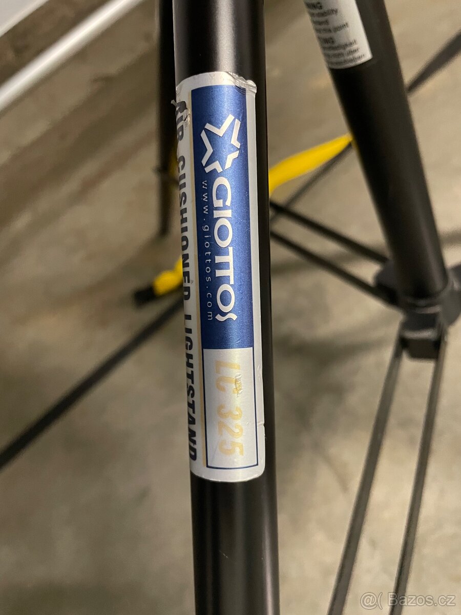 Vybavení pro filmaře a fotografy. - 9