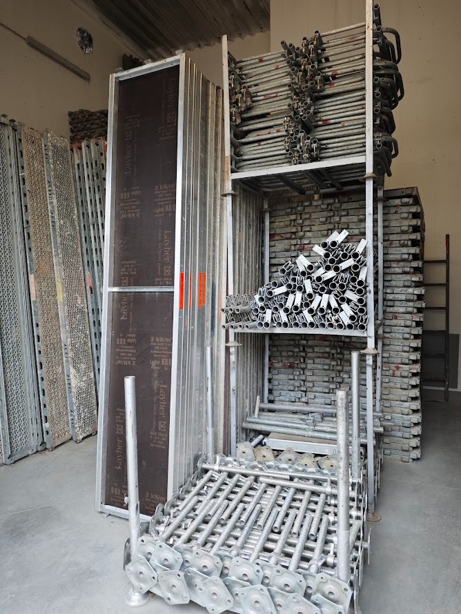 Prodám lešení Layher blitz 73, pole 2,57m (Alfix) - 9