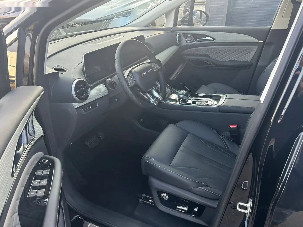 Dongfeng U-Tour, EXCLUSIVE FR - 9