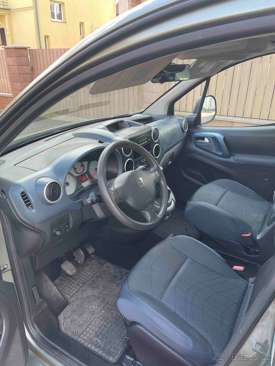 Peugeot Partner TePee 2011 - 9