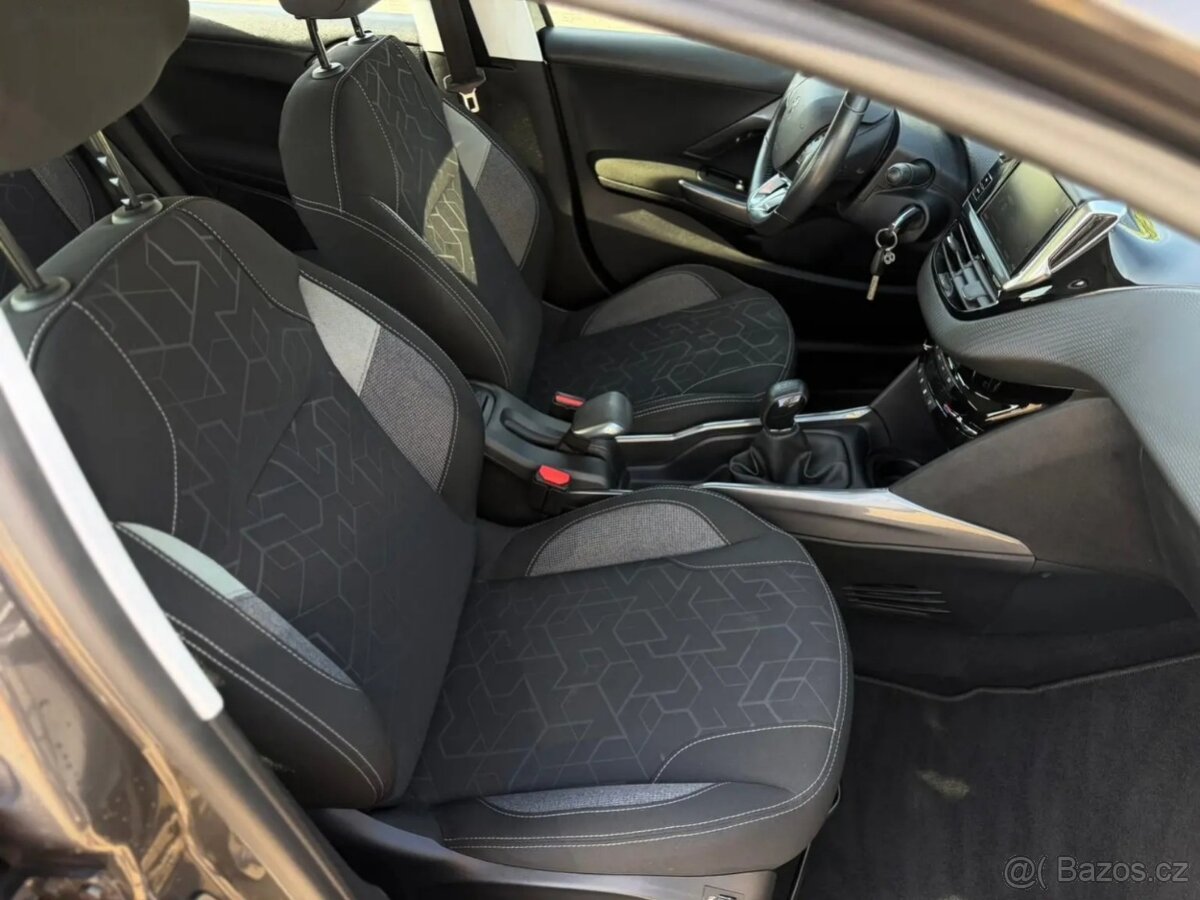 Peugeot 2008, ACTIVE 1.2PT 82 - 9