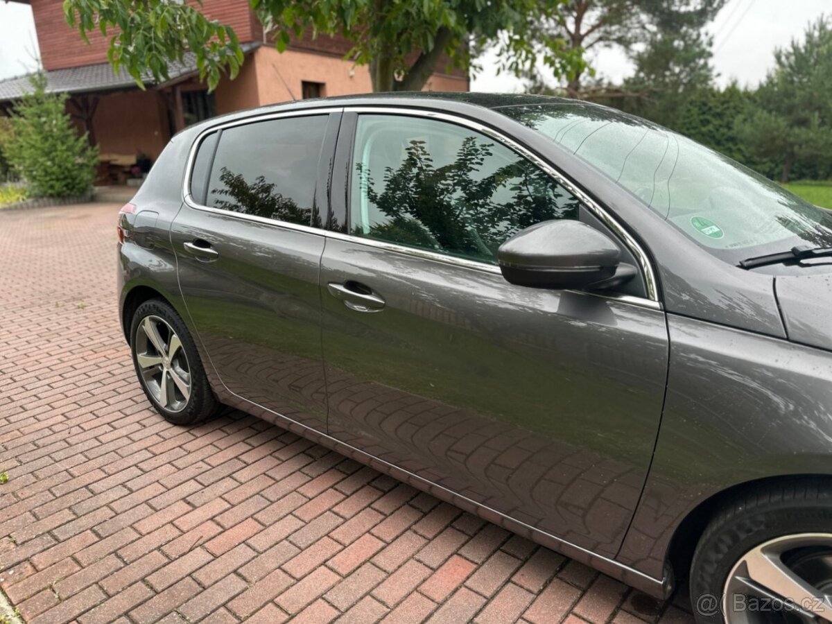 Prodáváme Peugeot 308 1.2T 96kw - 9