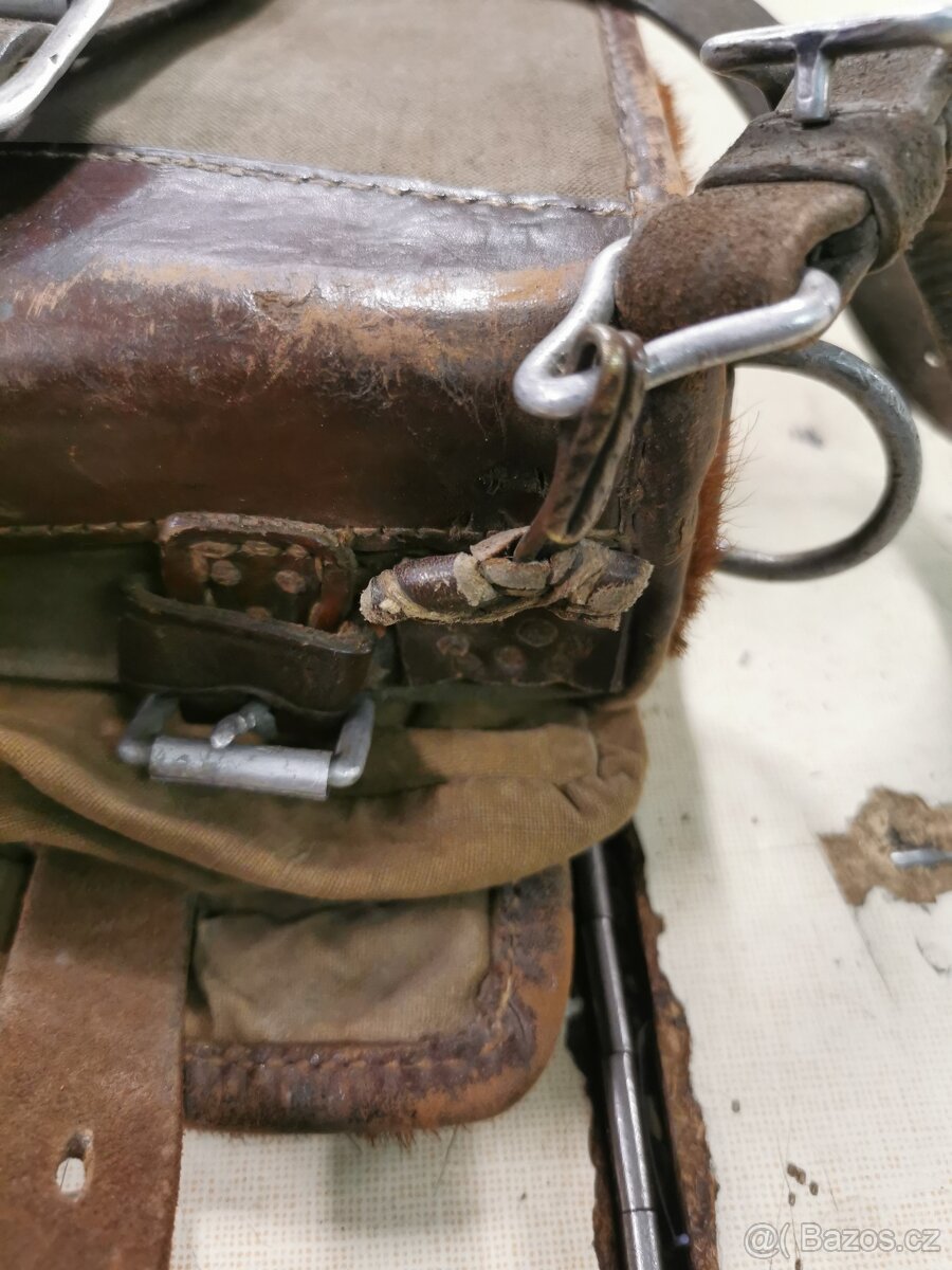 Vojenský batoh, Tele. - 9