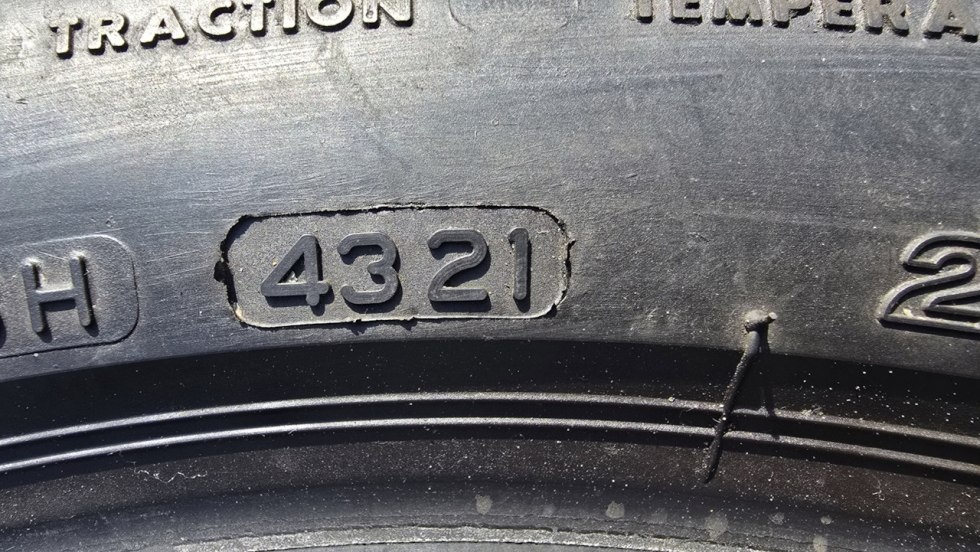 Letní pneu 245/45/18 Bridgestone - 9