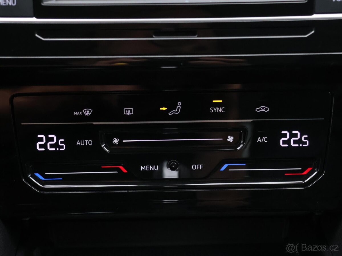 Volkswagen Passat 1,5 TSI 110kW DSG Business CZ (2022) - 9