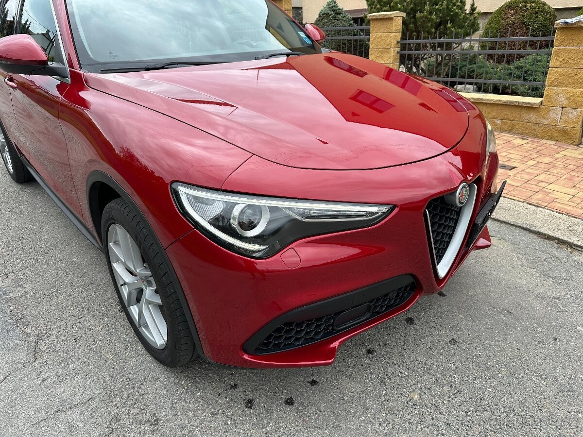 Alfa Romeo Stelvio 2.0T SUPER Q4 206kW - 9
