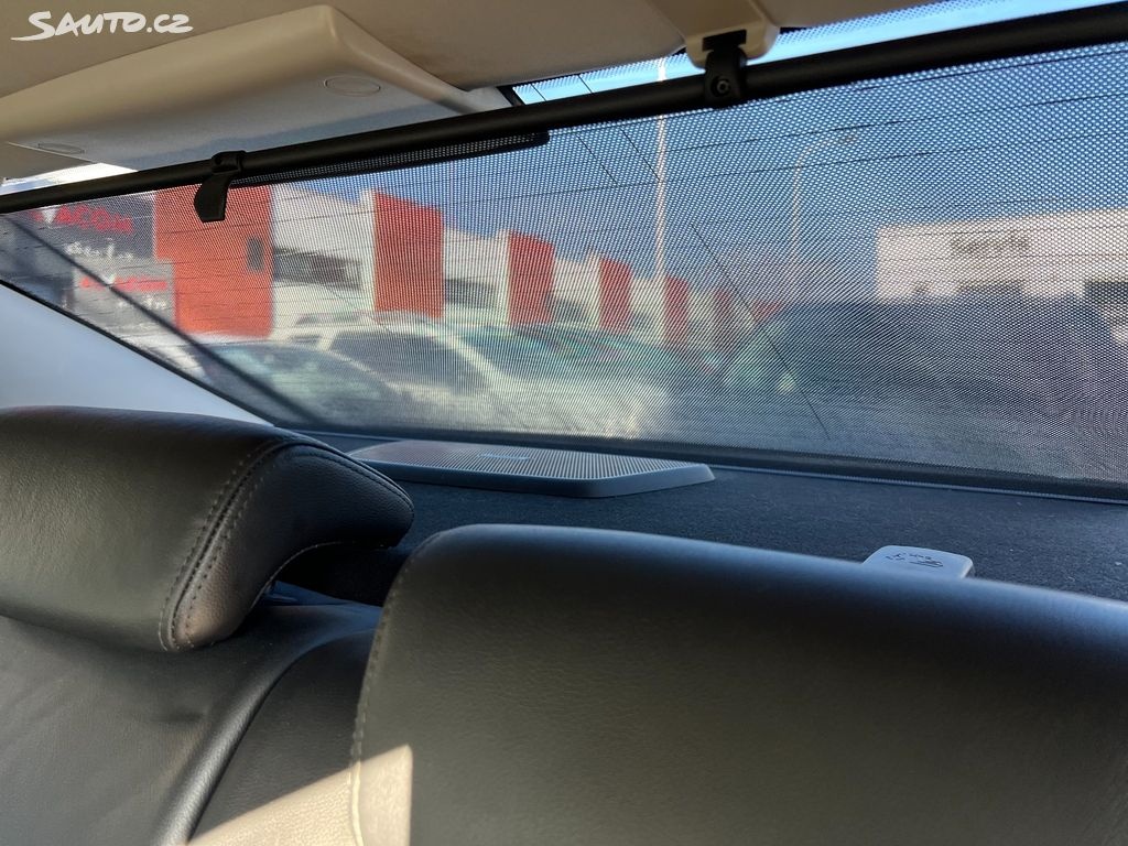 Renault Latitude 2.0dCi 127kW AT Intitiale Paris - 9