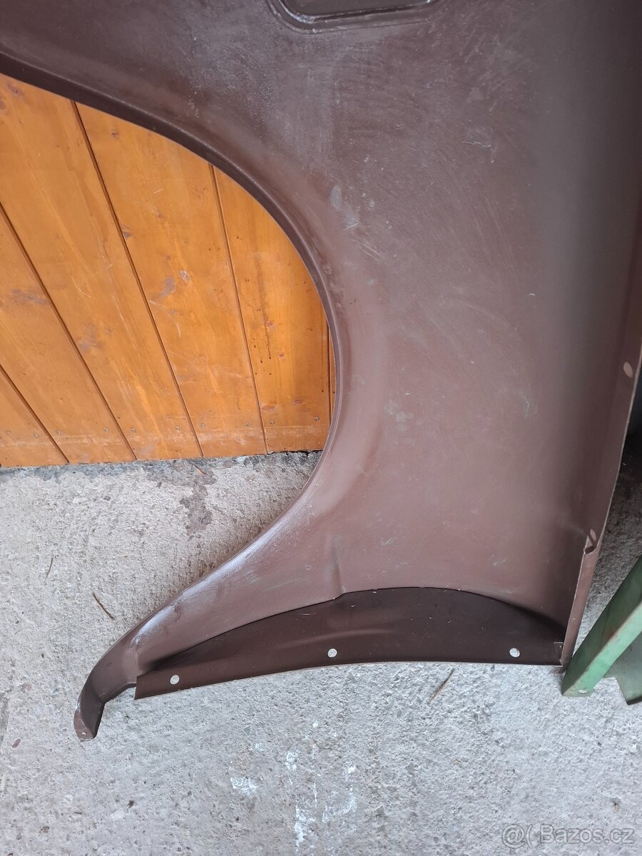 Přední blatníky Škoda 100, 110r - 9