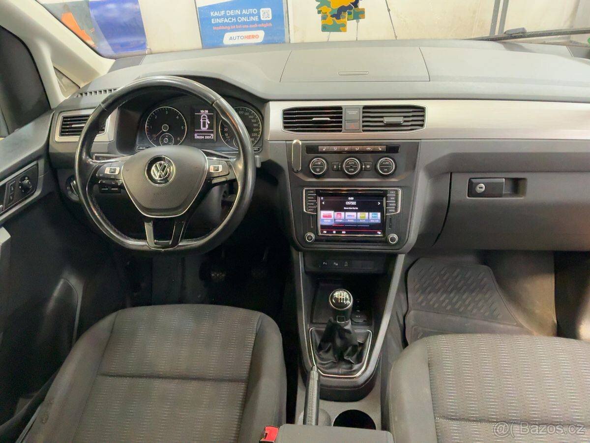 Caddy Maxi 2.0TDI 110kW, 7.míst,xenon,webasto,taž. - 9